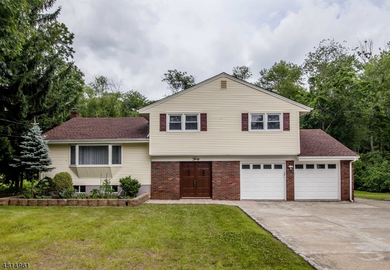 Sold 30 Woodmont Rd, Montville Township, NJ 07058 3 Beds / 2 Full