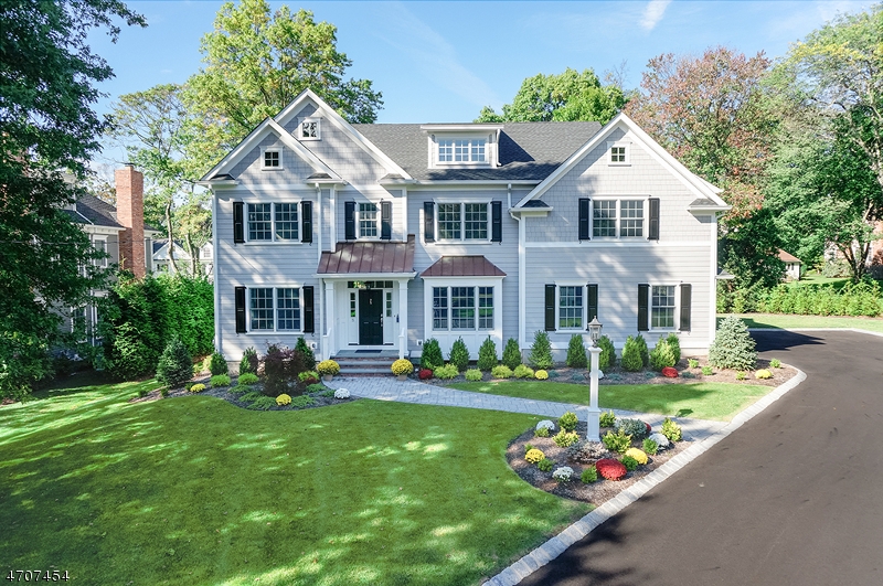 8 Rolling Hill Dr, Chatham Township, NJ 07928