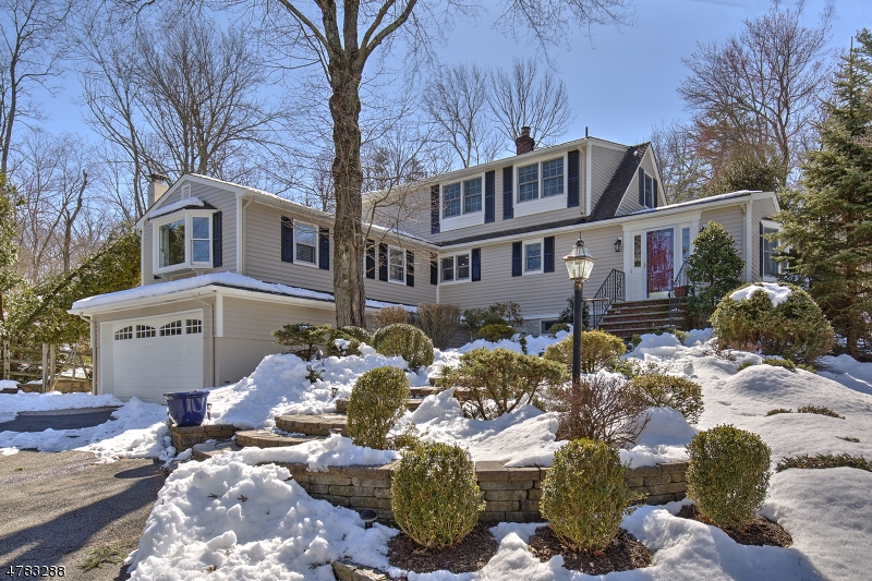 Sold 37 Gillette Rd, Long Hill, NJ 07933 3 Beds / 2 Full Baths