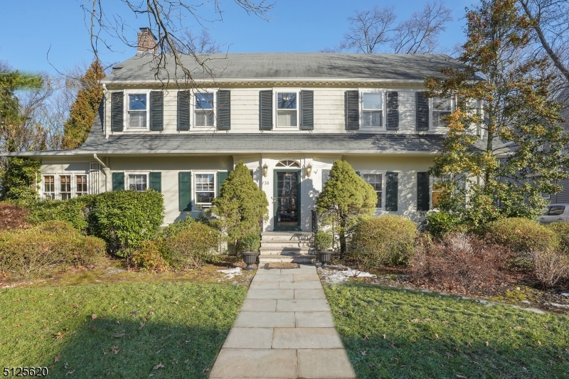Sold 138 Maple Street, Summit, NJ 07901 5 Beds / 4 Full Baths