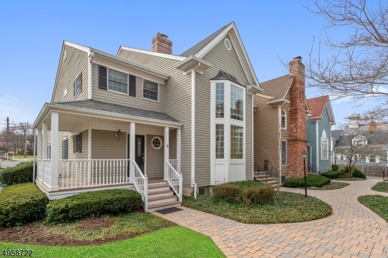 Sold 18 Murray Hill Mnr, New Providence, NJ 07974 2 Beds / 3 Full